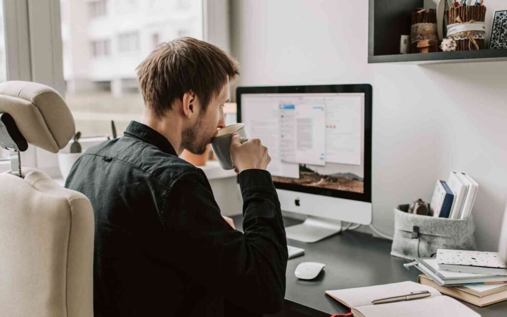 Feature image to show start new business blog