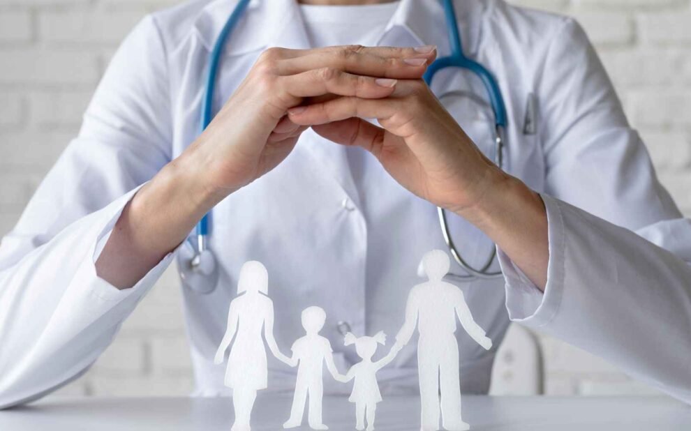 Feature image to show types of health insurance in india