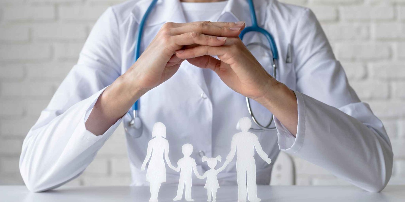 Feature image to show types of health insurance in india